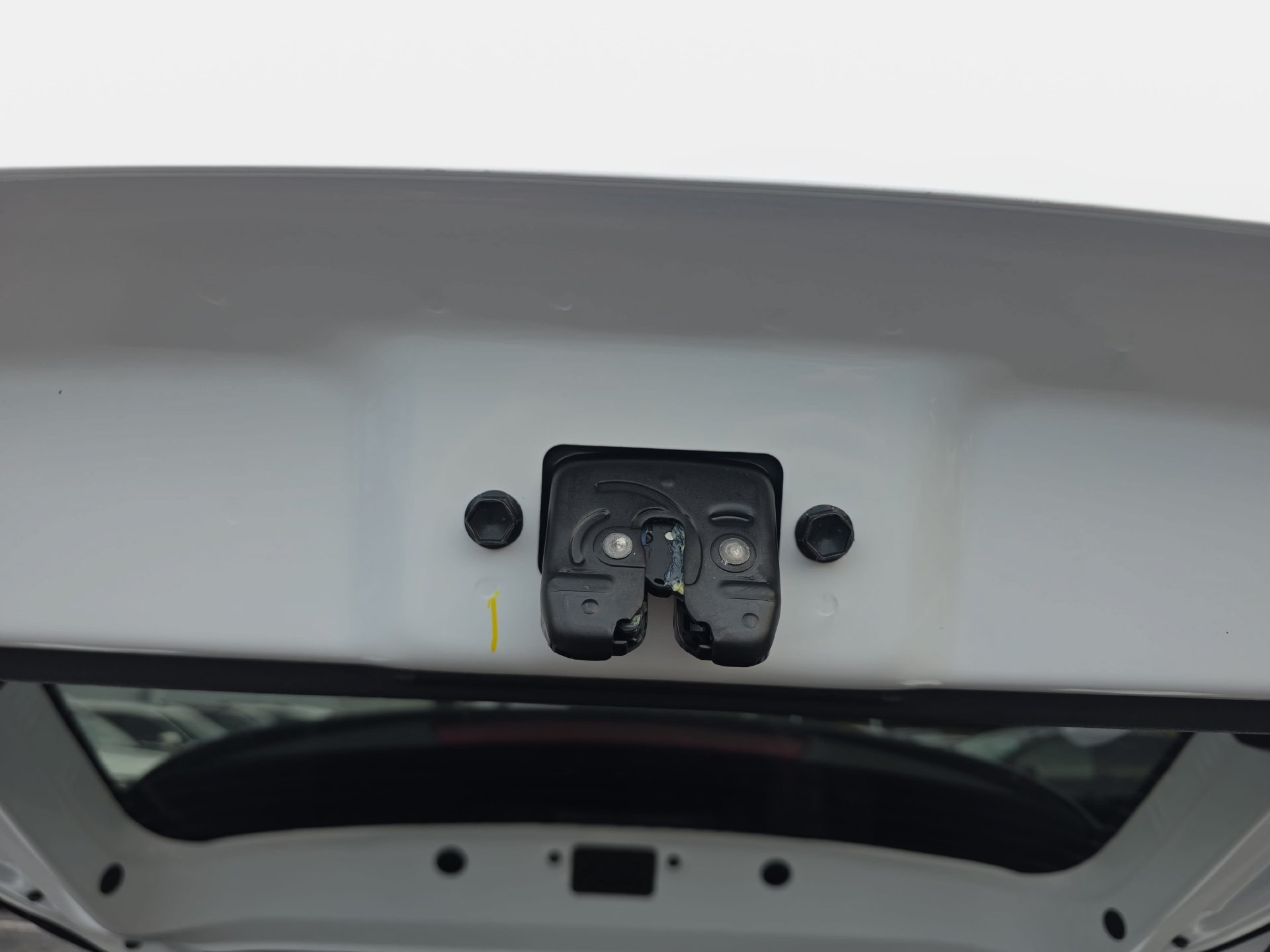 New 2027 Nissan Kicks SR w/ SR Premium Package AWD/4WD image 13