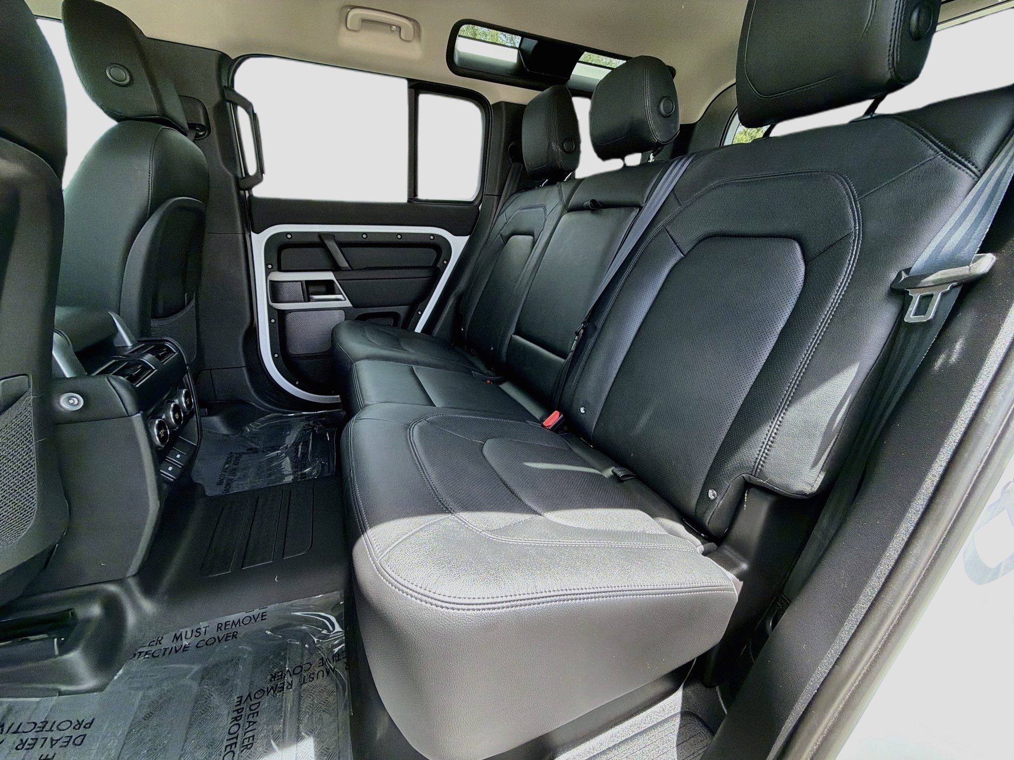 Used 2024 Land Rover Defender 110 S AWD/4WD image 19