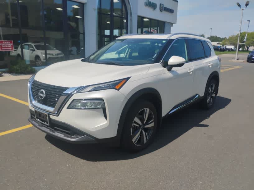 Used 2023 Nissan Rogue SL w/ SL Premium Package AWD/4WD image 3