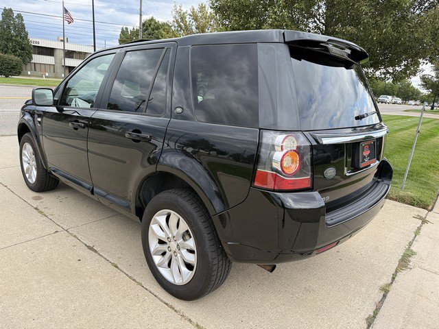 Used 2015 Land Rover LR2 image 7