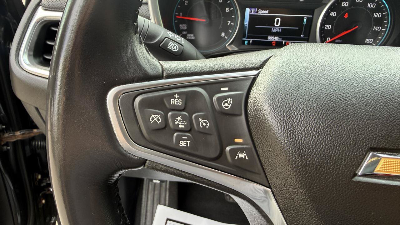 Used 2018 Chevrolet Equinox Premier AWD/4WD image 16
