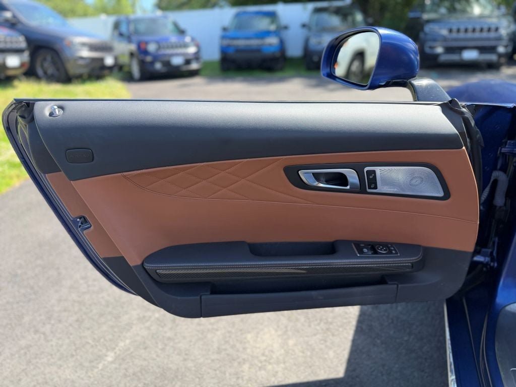 Used 2020 Mercedes-Benz AMG GT C image 21
