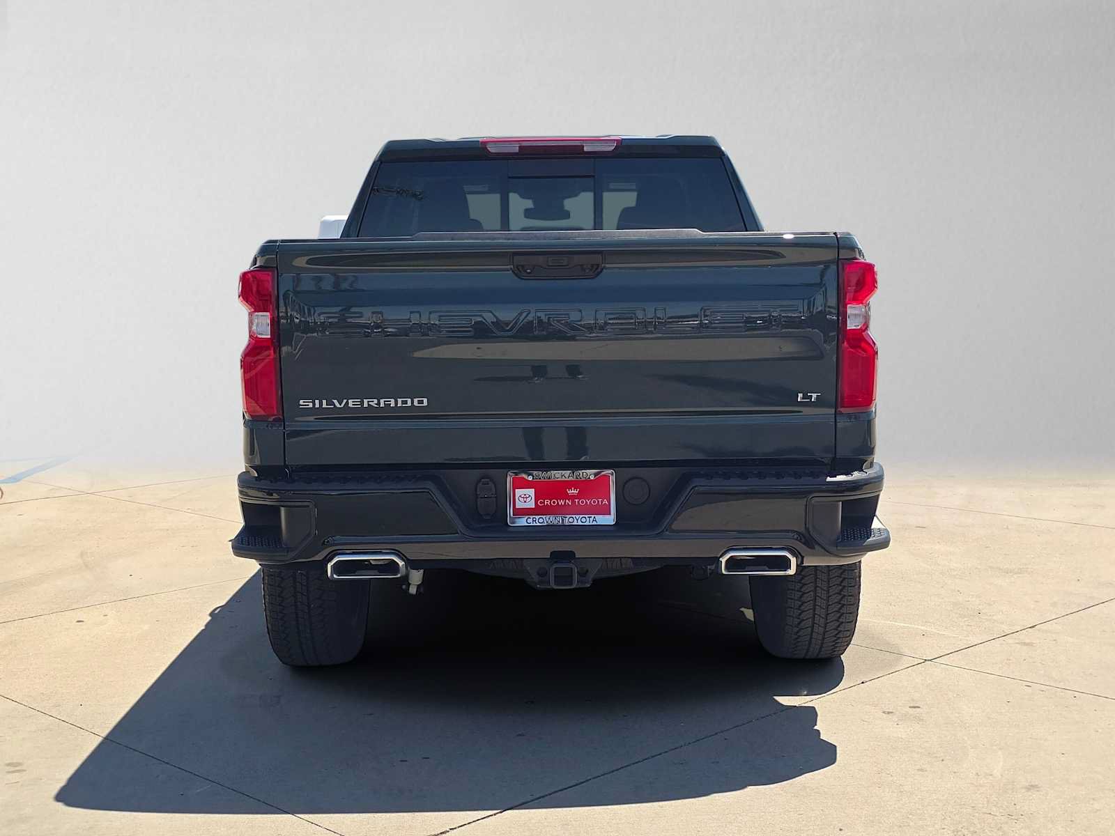 Used 2025 Chevrolet Silverado 1500 LT Trail Boss w/ Convenience Package II AWD/4WD image 4