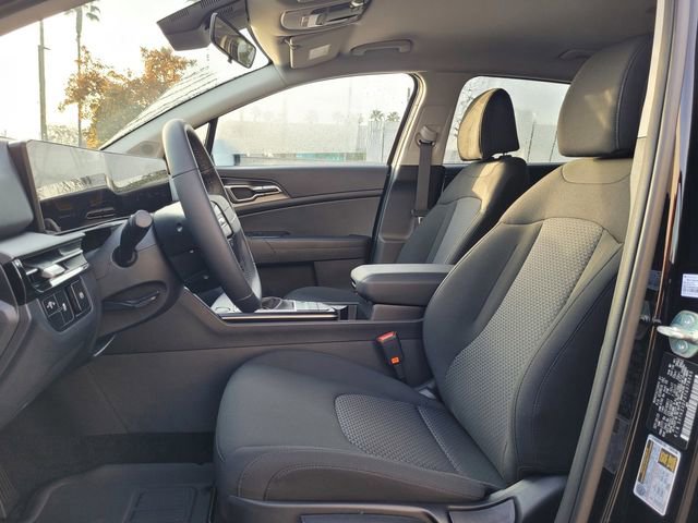 New 2026 Kia Sportage LX image 9