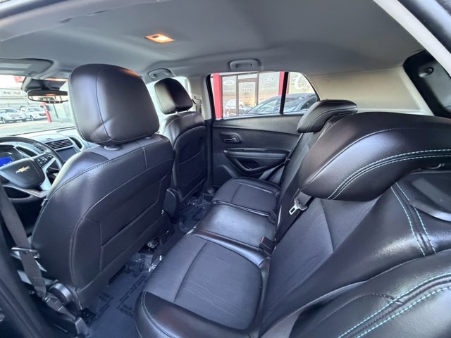 Used 2015 Chevrolet Trax LT w/ LT Plus Package AWD/4WD image 12