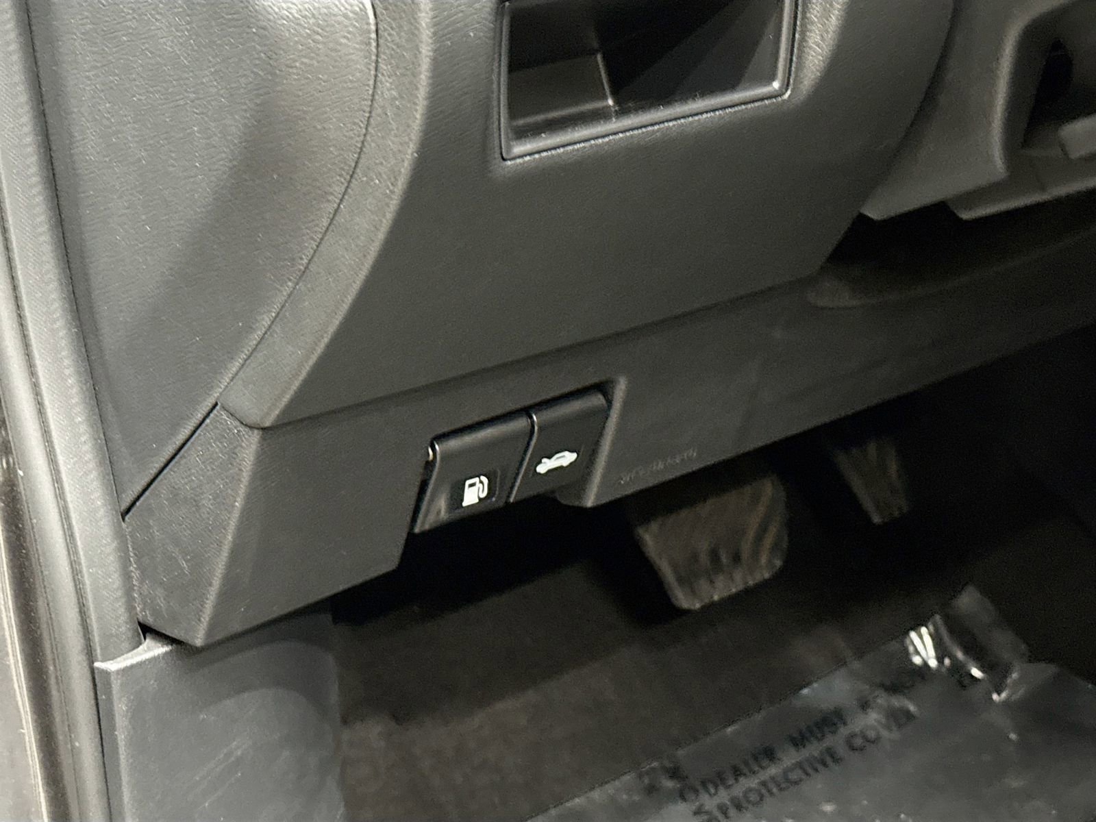 Used 2024 Nissan Versa SV image 12