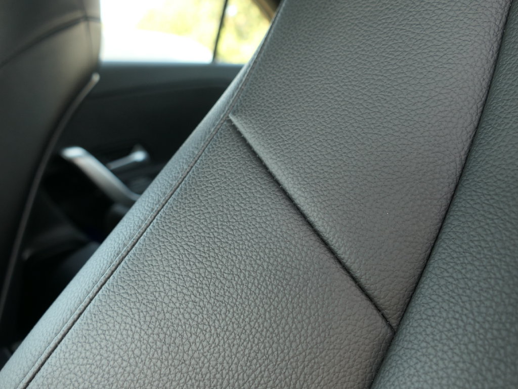 Used 2019 Mercedes-Benz A 220 w/ Premium Package image 11