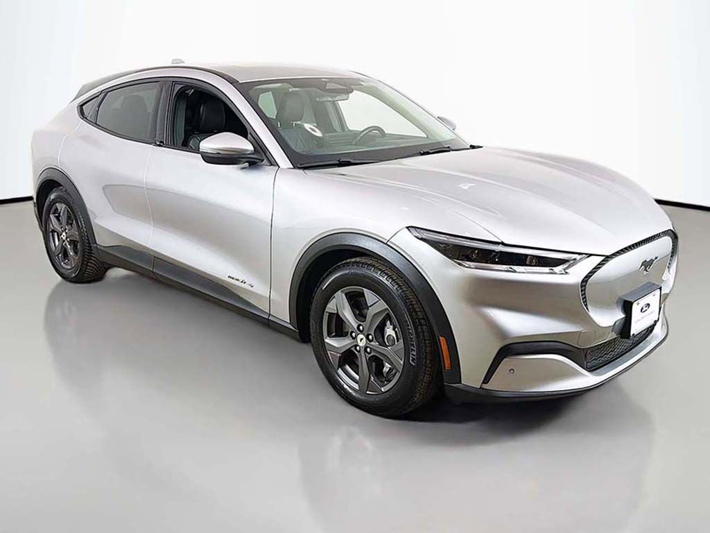 Used 2021 Ford Mustang Mach-E Select image 2