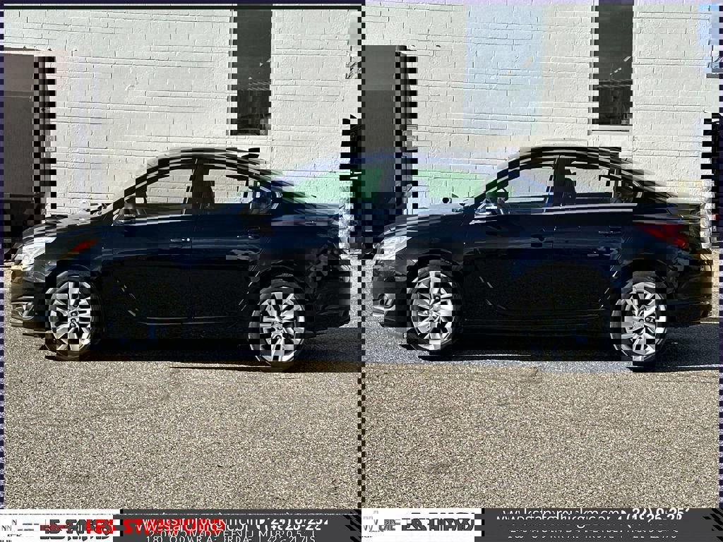 Used 2015 Buick Regal Premium w/ Experience Buick Package image 2