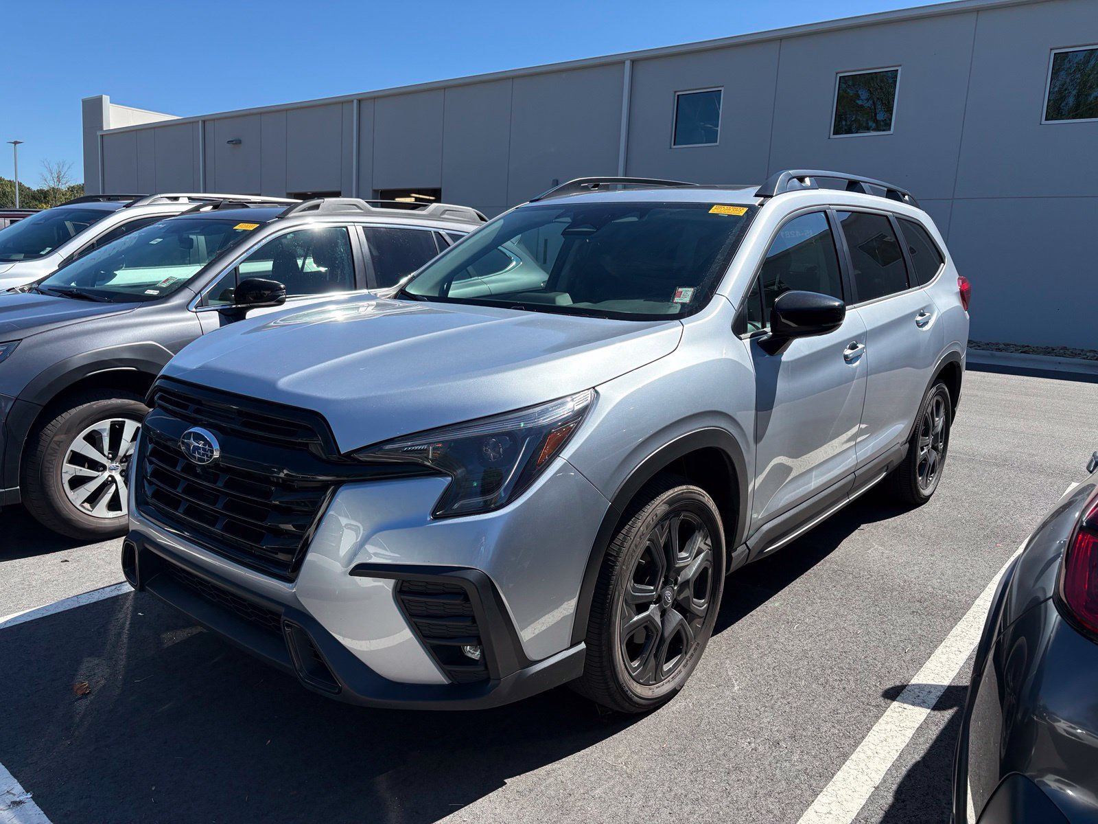 Certified 2025 Subaru Ascent Bronze Edition w/ Popular Package #2 AWD/4WD image 3