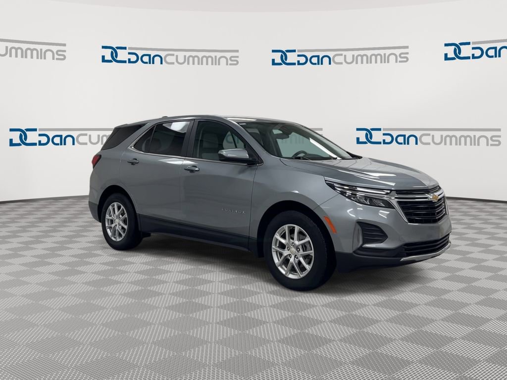 Used 2024 Chevrolet Equinox LT image 2
