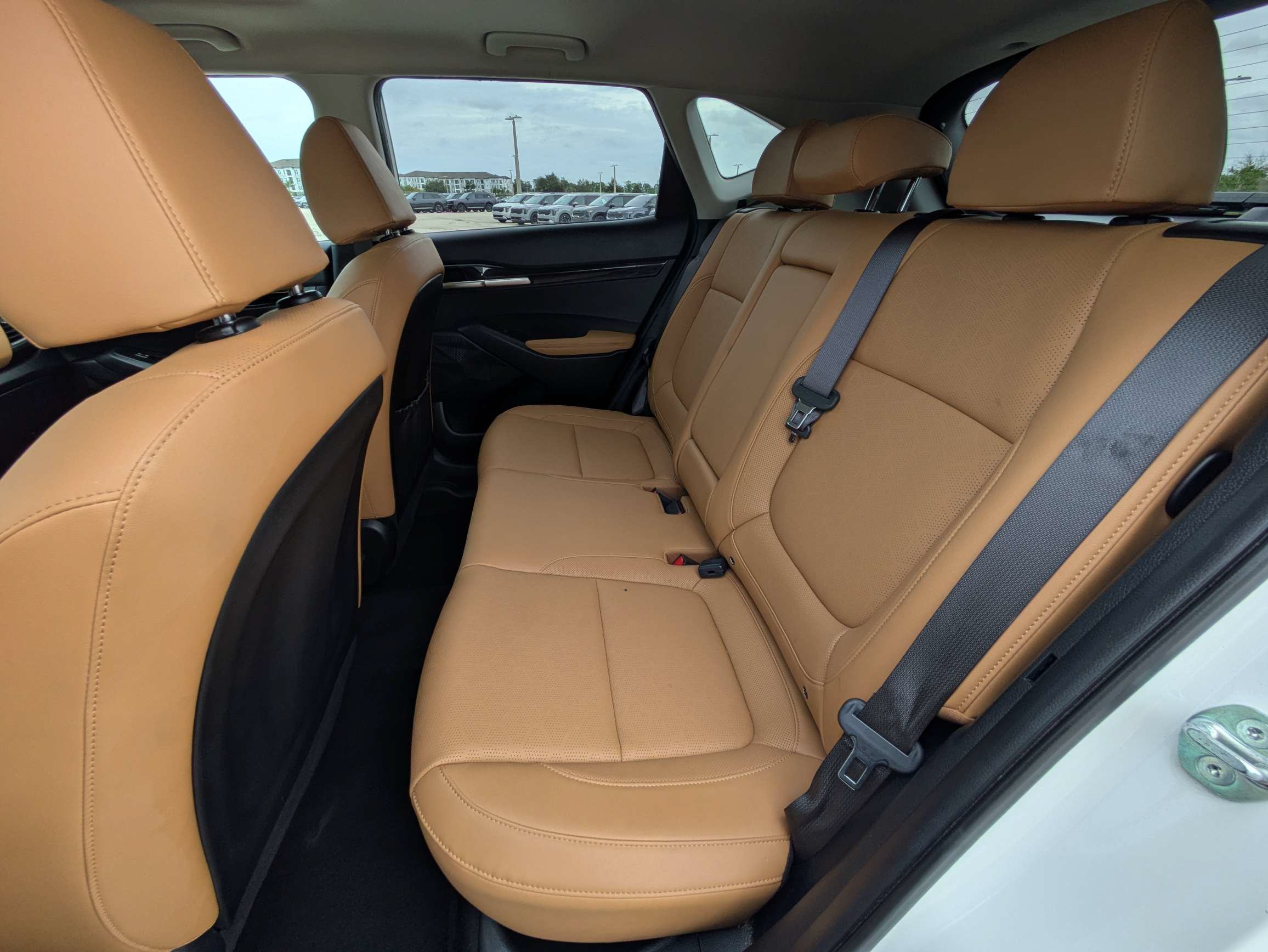 Certified 2025 Kia Seltos EX w/ EX Sunroof Package AWD/4WD image 14