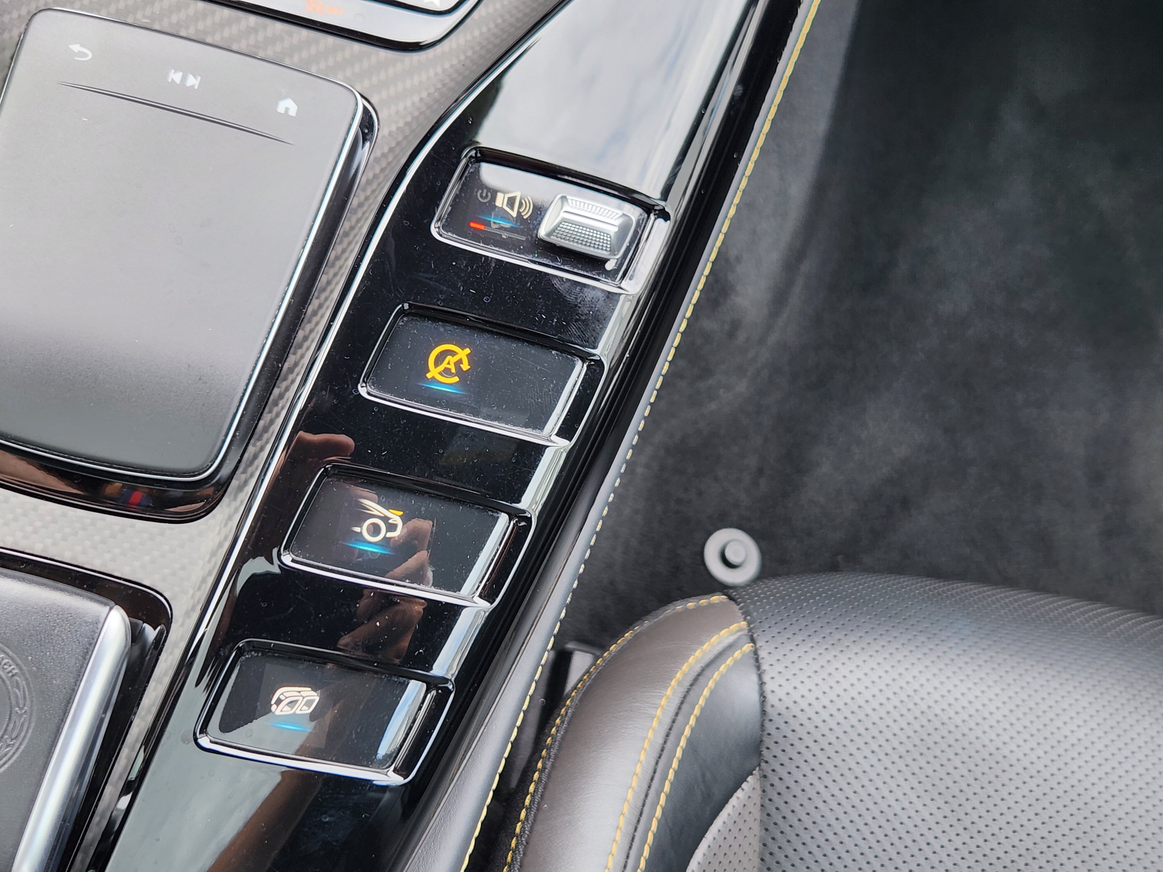 Used 2022 Mercedes-Benz AMG GT 53 image 27