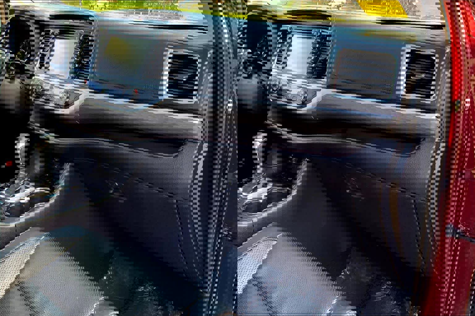 Used 2019 Toyota Highlander Limited image 17