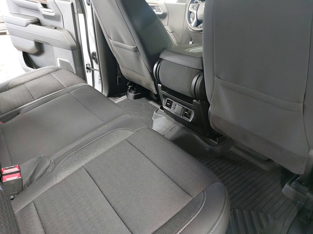 Used 2023 Chevrolet Silverado 1500 LT AWD/4WD image 11