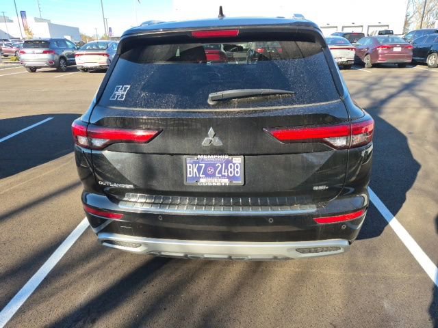 Used 2022 Mitsubishi Outlander SEL image 6