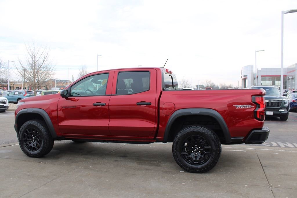 Used 2025 Chevrolet Colorado Trail Boss image 4