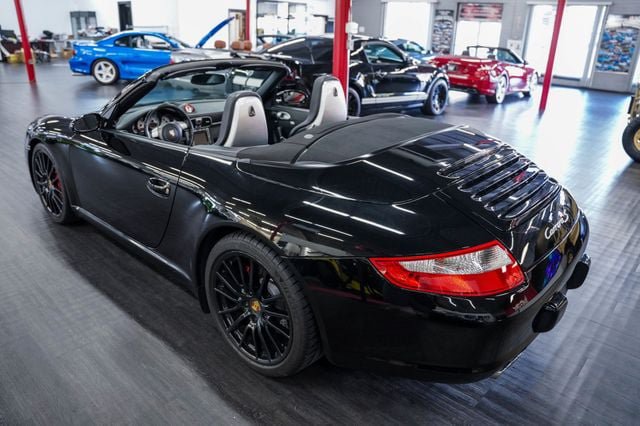 Used 2006 Porsche 911 Carrera S RWD image 3