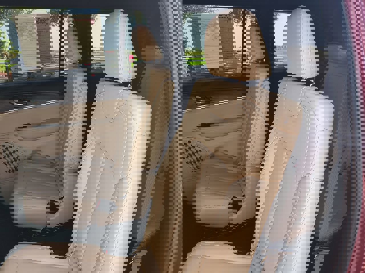 Used 2025 Jeep Grand Cherokee L Limited image 13