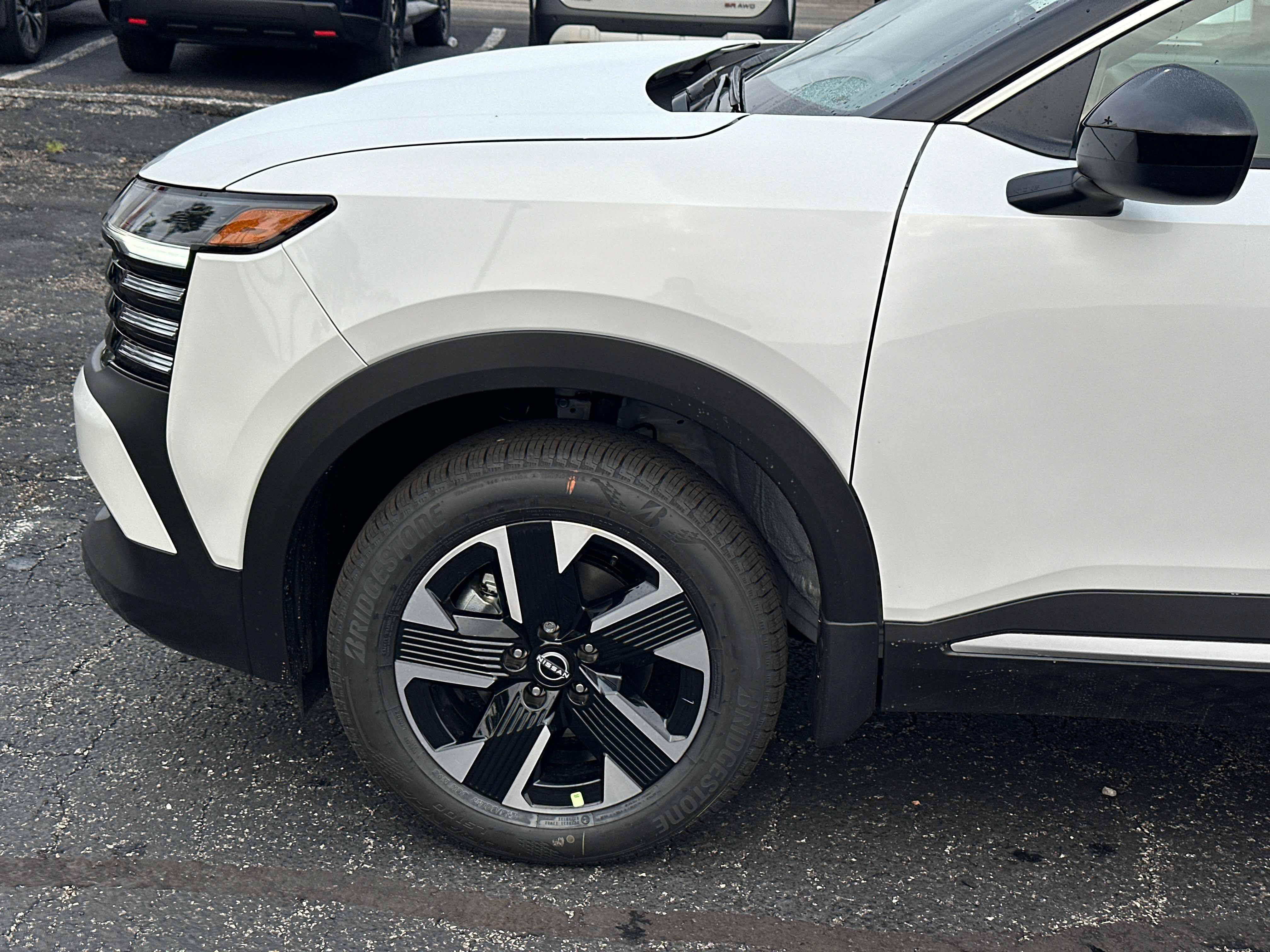 New 2026 Nissan Kicks SV AWD/4WD image 7
