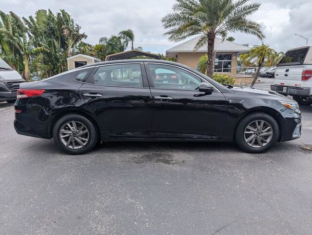 Used 2020 Kia Optima LX image 7