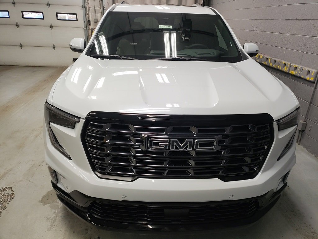 New 2026 GMC Acadia Denali Ultimate w/ LPO, Floor Liner Package image 6