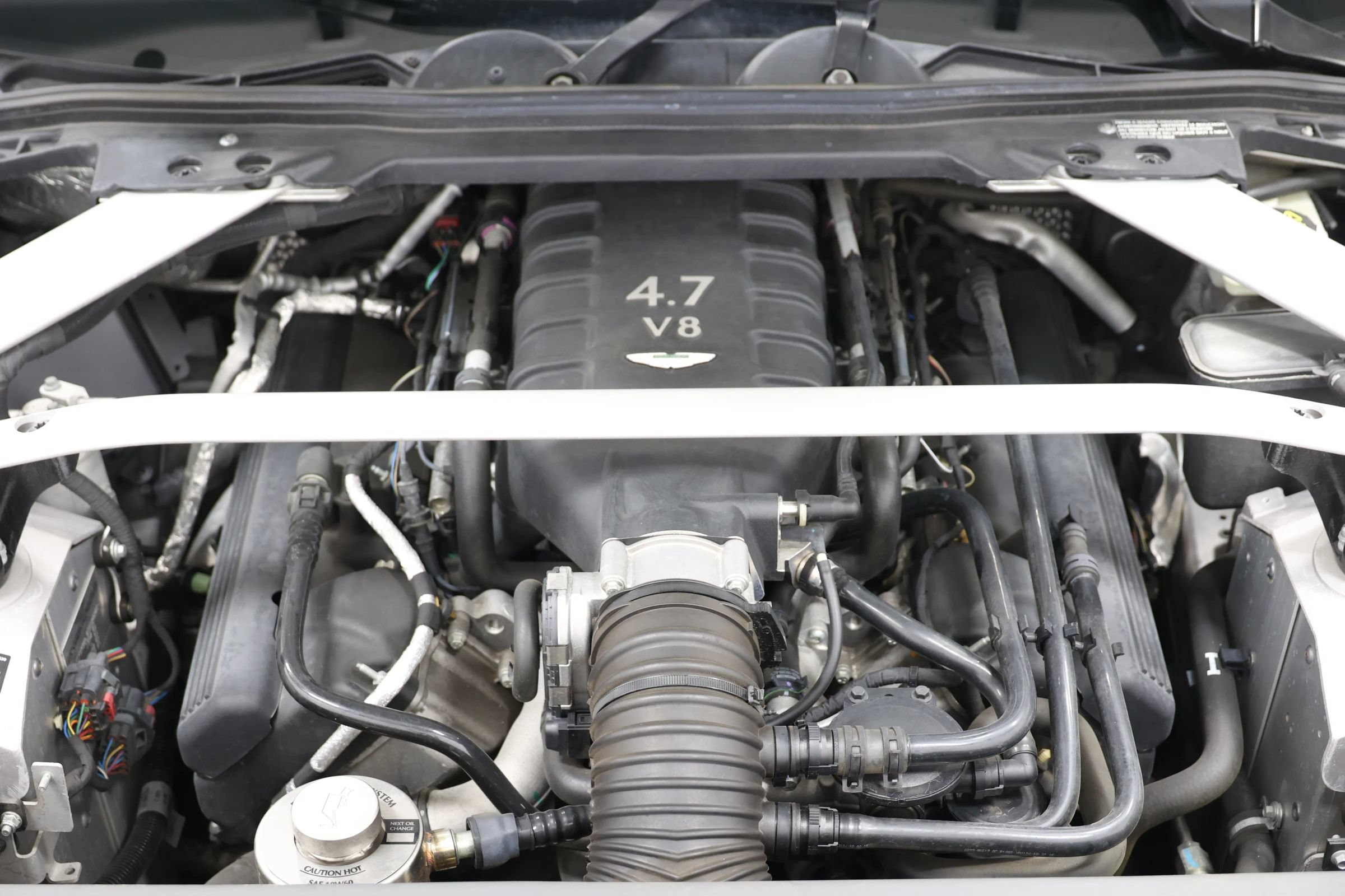 Used 2016 Aston Martin V8 Vantage GT RWD image 72