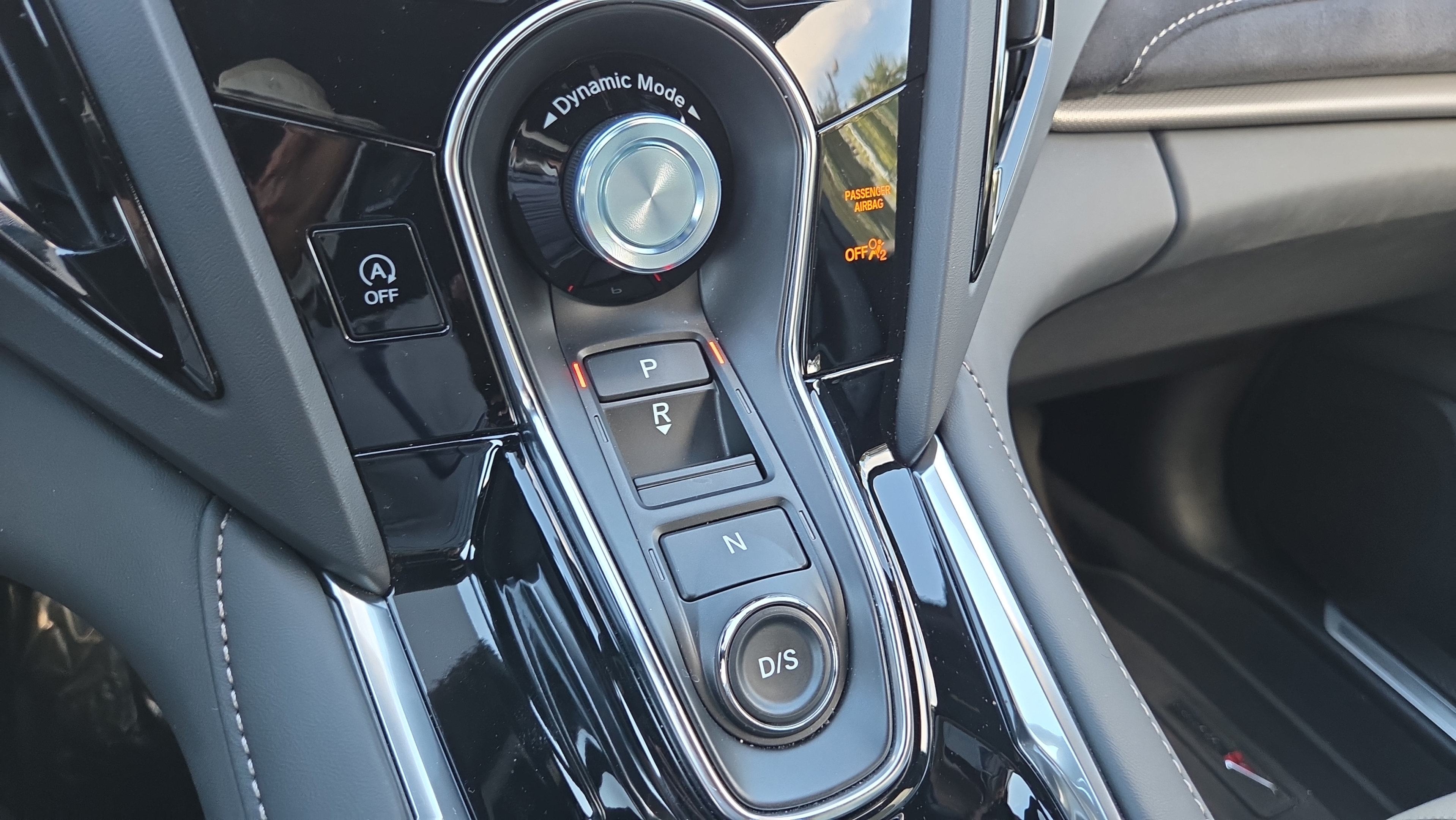 Certified 2025 Acura RDX w/ Advance Package AWD/4WD image 31