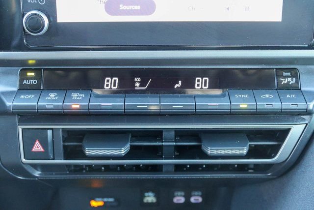 Used 2025 Toyota Camry LE image 22