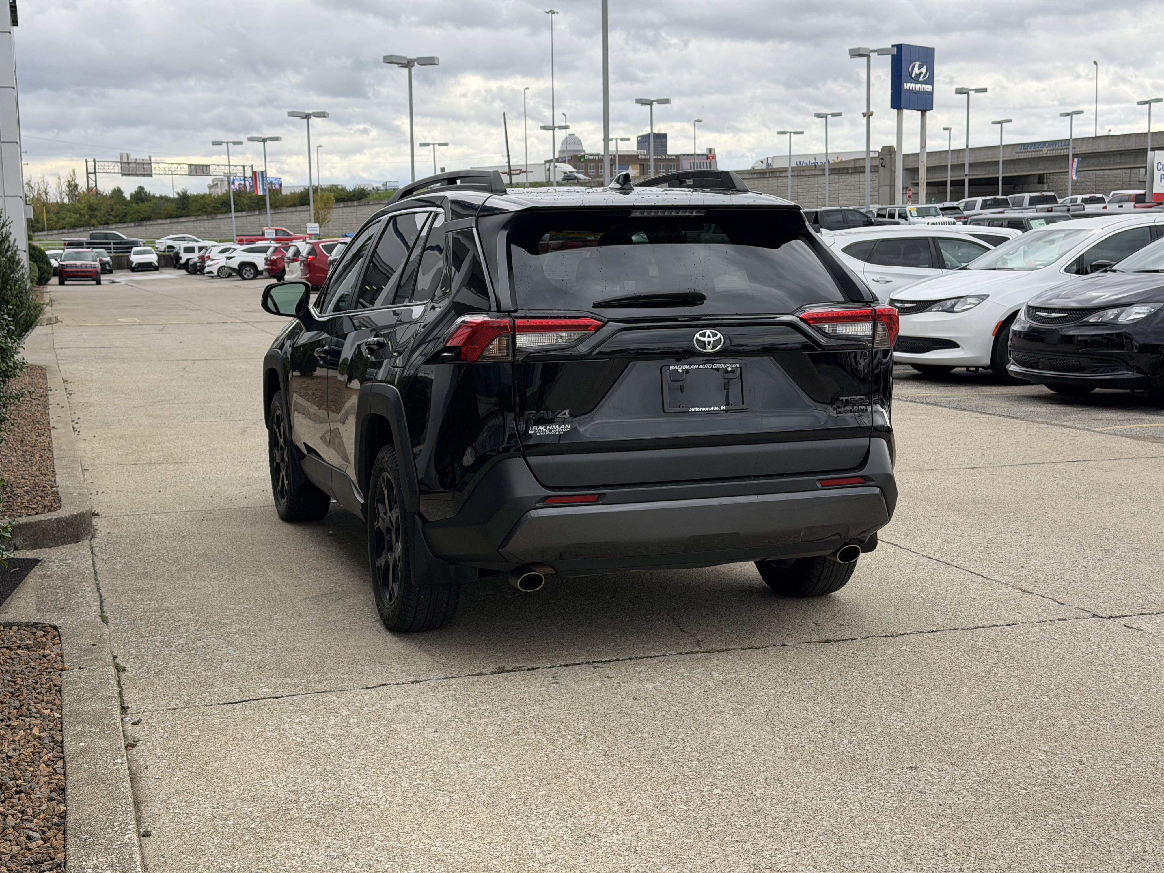 Used 2022 Toyota RAV4 TRD Off-Road image 7