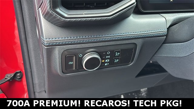 New 2026 Ford Mustang Dark Horse image 9