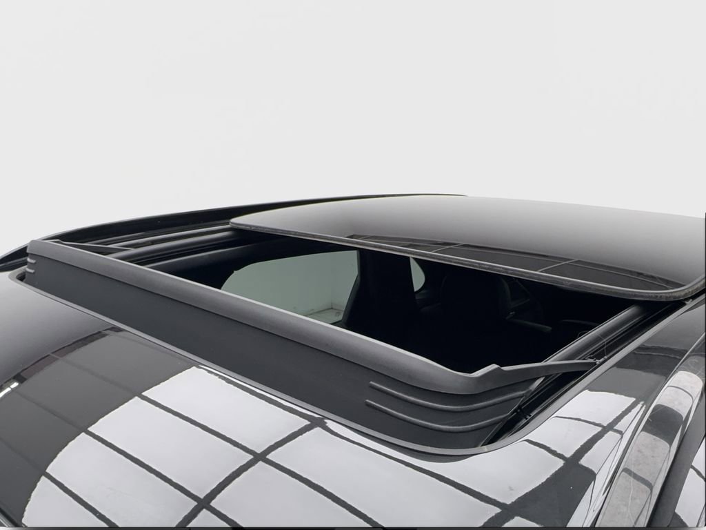 Used 2023 Porsche Cayenne image 13