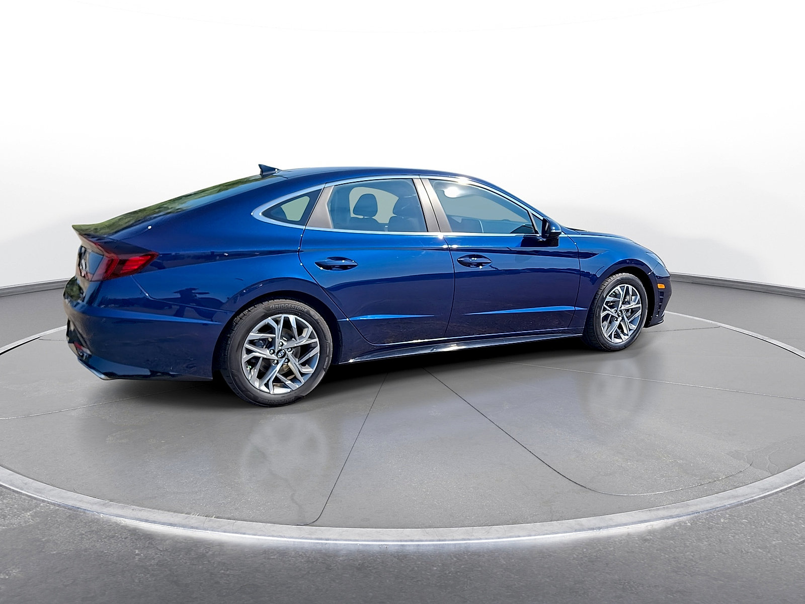 Used 2020 Hyundai Sonata SEL w/ Cargo Package FWD image 8