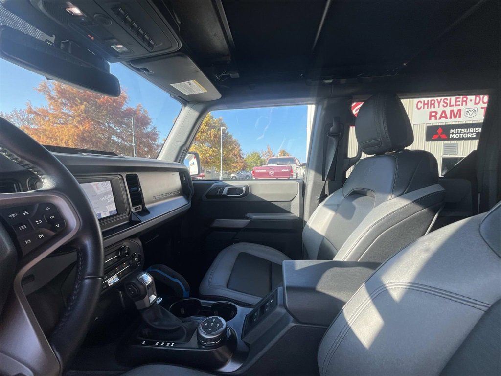 Used 2023 Ford Bronco Black Diamond image 3