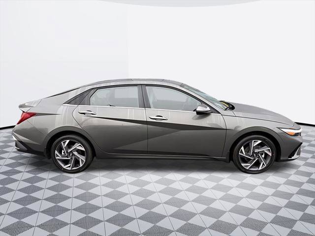 New 2026 Hyundai Elantra Limited image 8