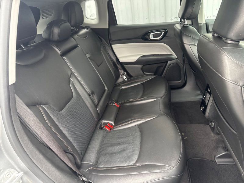 Used 2022 Jeep Compass Limited image 32