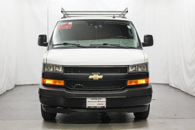 Used 2021 Chevrolet Express 3500 w/ Driver Convenience Package RWD image 4