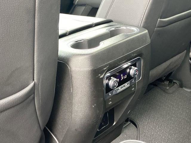 Used 2025 GMC Yukon XL Denali image 17