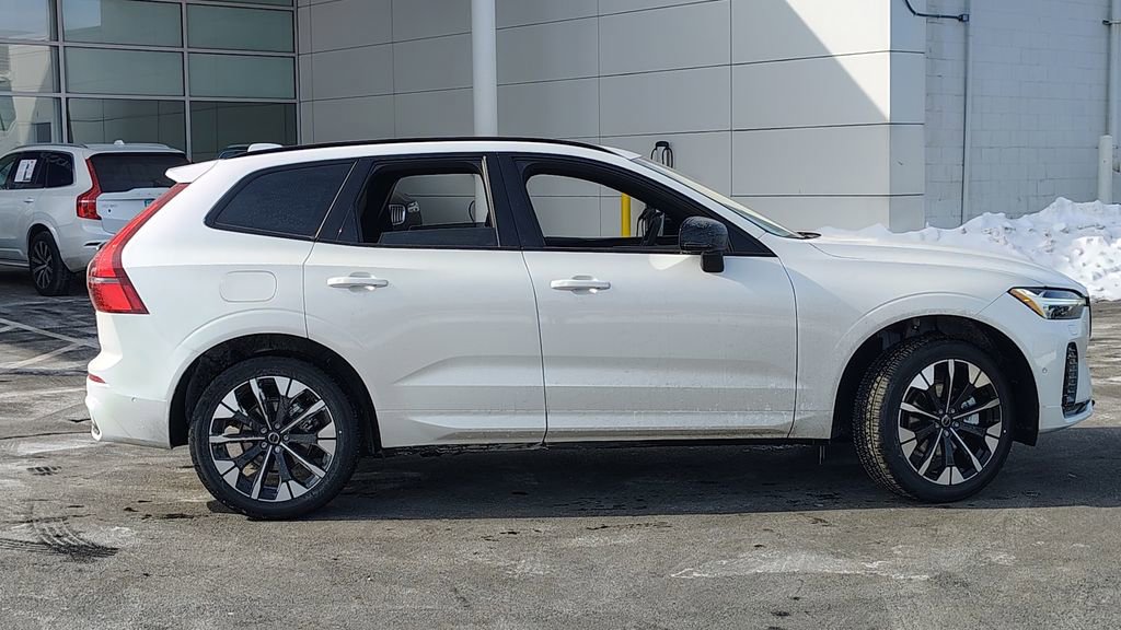 New 2026 Volvo XC60 B5 Plus w/ Protection Package Premier image 2