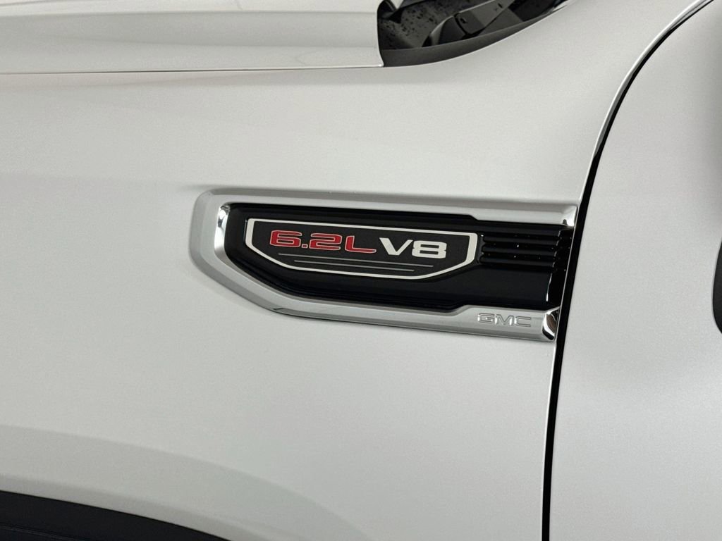 Used 2023 GMC Sierra 1500 Denali w/ Technology Package AWD/4WD image 9