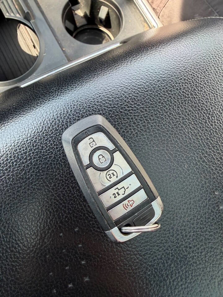 Used 2017 Ford F450 Lariat w/ Lariat Ultimate Package image 33