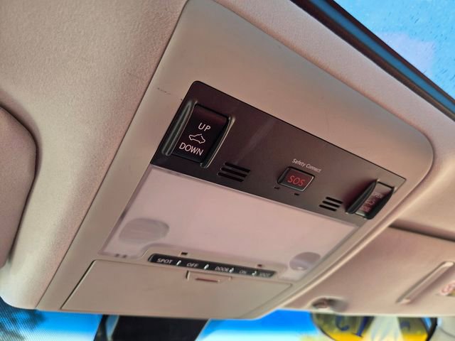 Used 2013 Lexus LS 460 w/ Comfort Pkg image 34