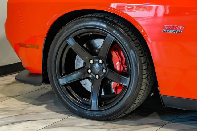 Used 2018 Dodge Challenger SRT w/ Technology Group RWD image 59