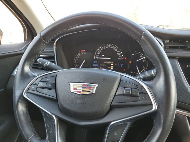 Certified 2018 Cadillac XT5 Luxury w/ LPO, Radiant Package image 11