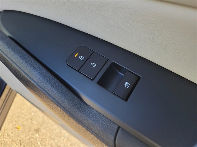 New 2026 Kia Sportage EX image 11