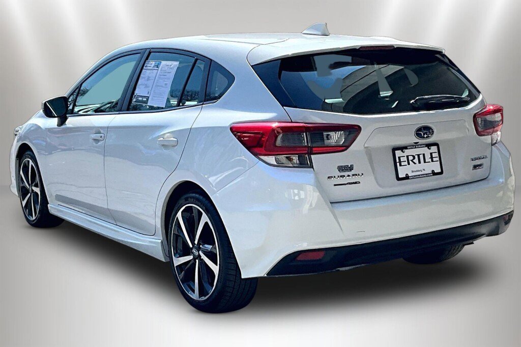 Used 2022 Subaru Impreza 2.0i Sport image 4