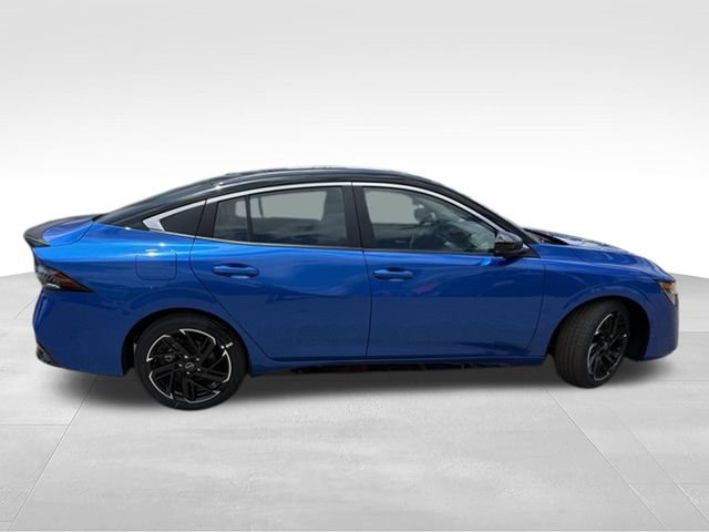 New 2026 Nissan Sentra SR w/ SR Premium Package FWD image 8
