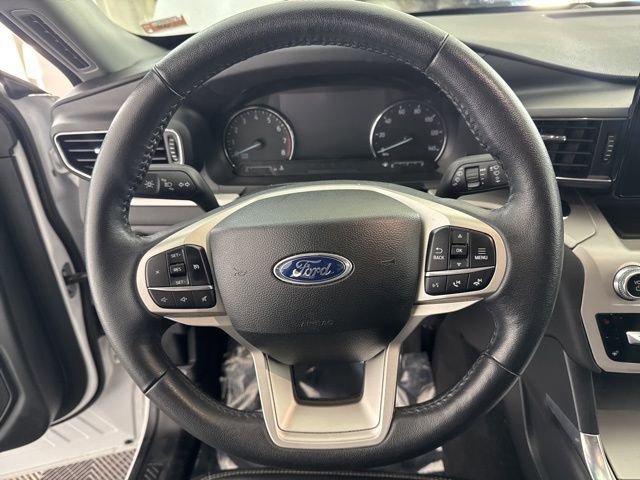 Used 2024 Ford Explorer XLT w/ Equipment Group 202A image 33
