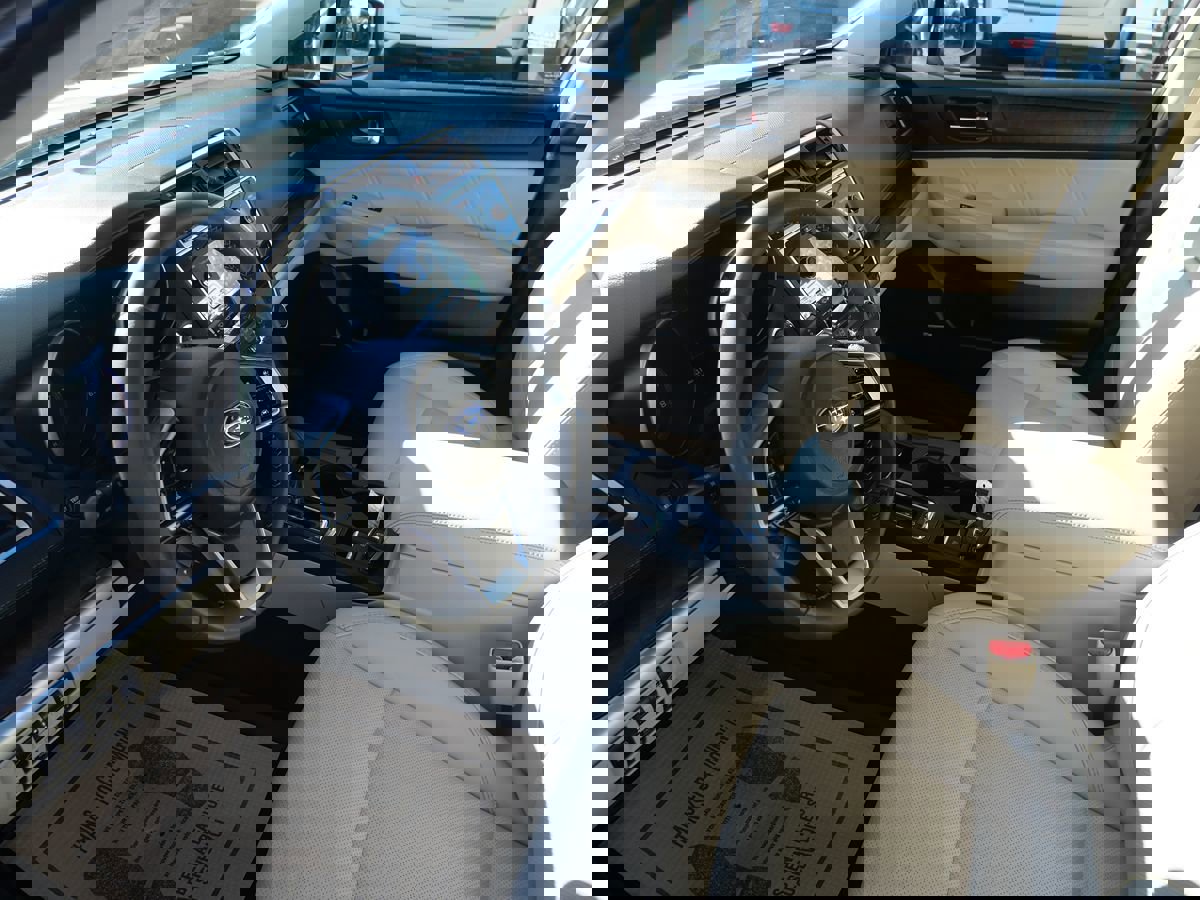 Used 2019 Subaru Outback 2.5i Limited image 12