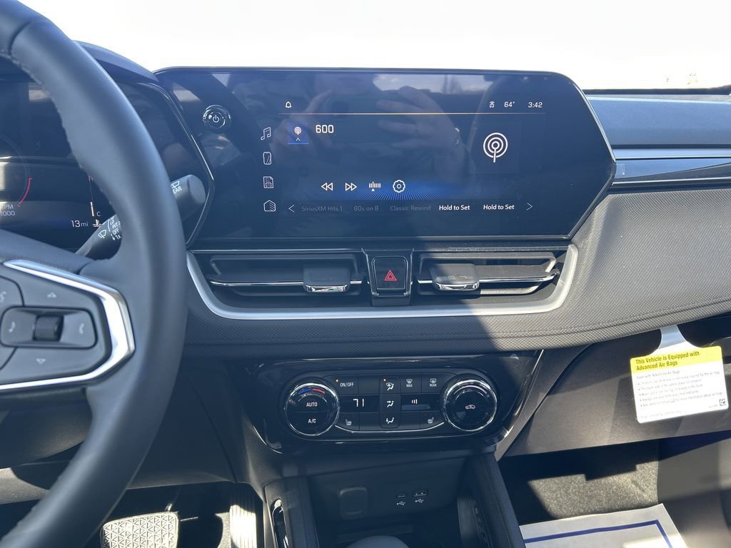 New 2025 Chevrolet TrailBlazer LT w/ Convenience Package AWD/4WD image 17